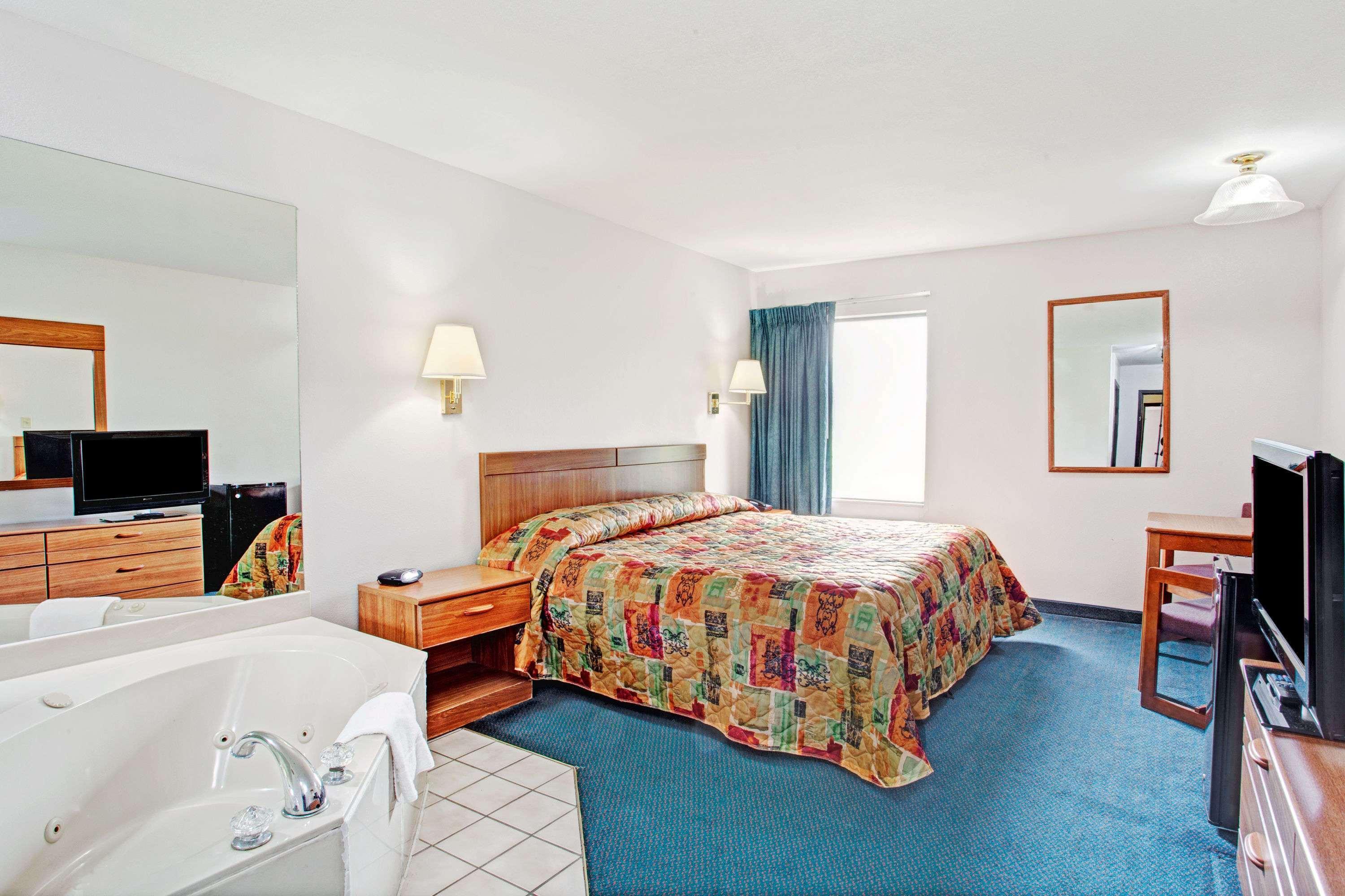 Super 8 By Wyndham Olive Branch Exterior foto