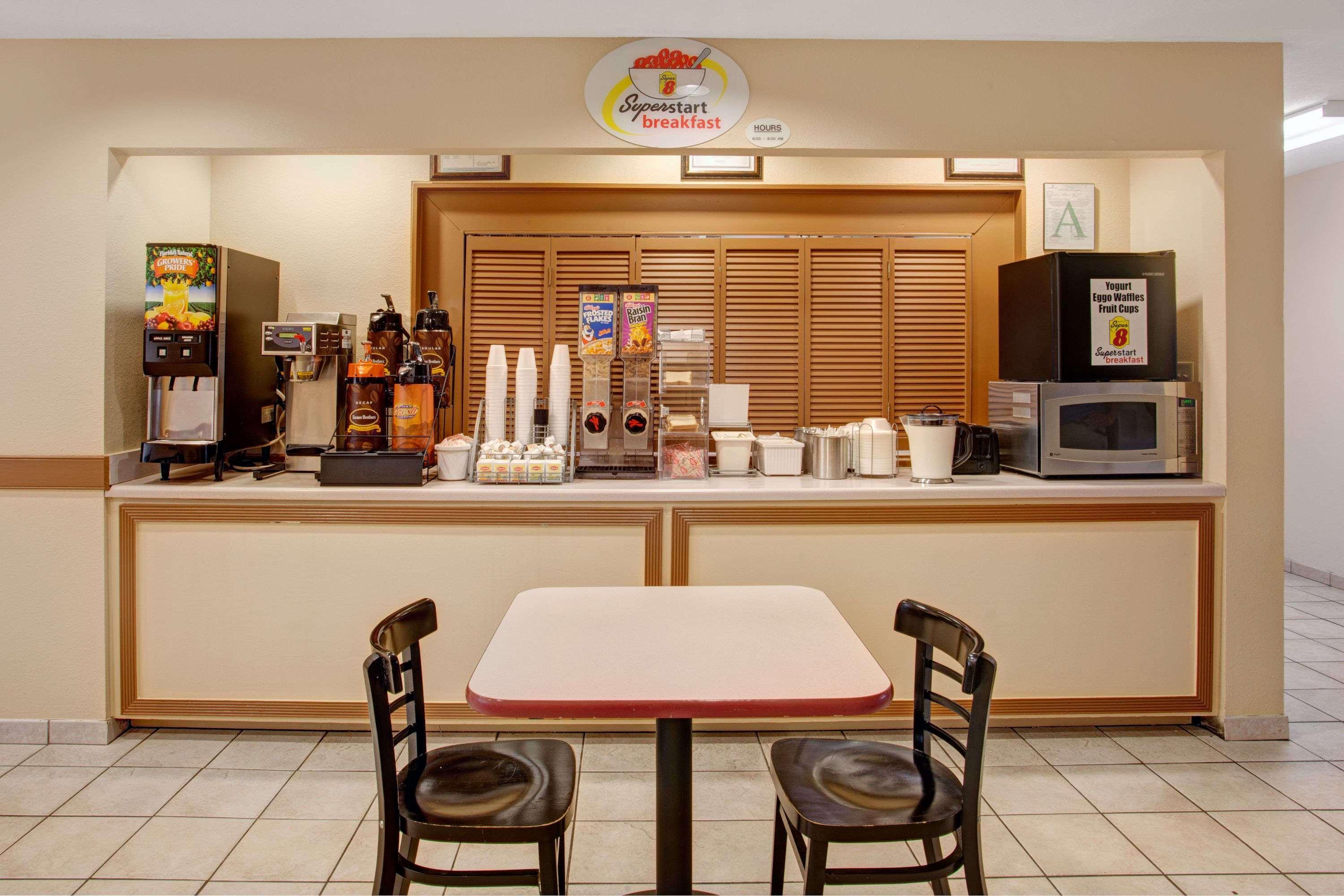 Super 8 By Wyndham Olive Branch Exterior foto